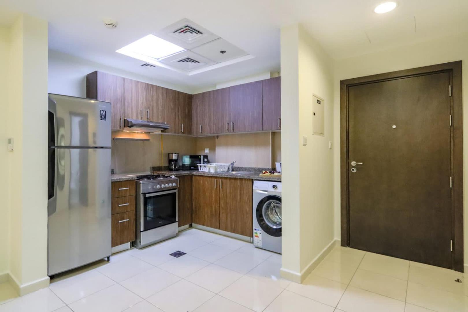 Spacious In Jvc By Livbnb * Dubai